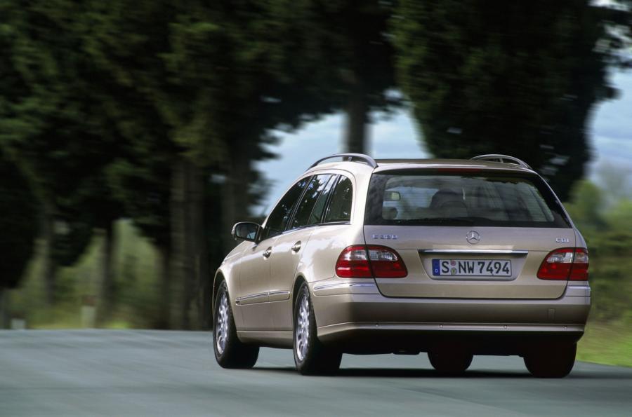  Mercedes-Benz E-Class Estate 2002 года  (фото 22 из 50)